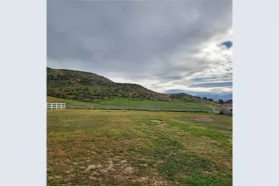 32974 Grand, Winchester, CA 92596 - Photo 6