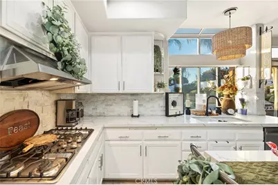 40027 Gibraltar, Murrieta, CA 92562 - Photo 20