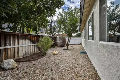 42729 Settlers, Murrieta, CA 92562 - Photo 10