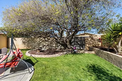 2372 Antigua Court, Hemet, CA 92545 - Photo 18