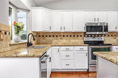 29595 Longhorn Drive, Canyon Lake, CA 92587 - Photo 26