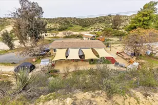 44000 Sandstone Rd, Aguanga, CA 92536 - Photo 20