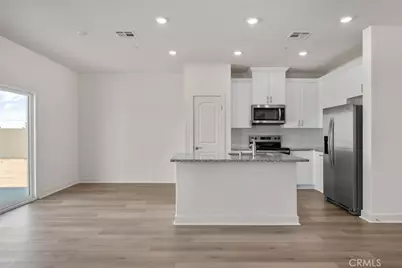 14792 Desert Lily Court, Apple Valley, CA 92307 - Photo 2