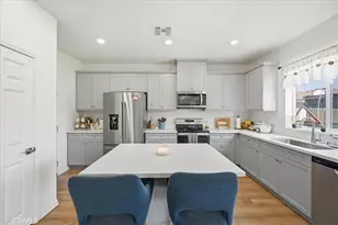 29168 Cahill Ct, Winchester, CA 92596 - Photo 4