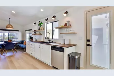 38046 Calle Quedo, Murrieta, CA 92563 - Photo 18