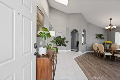 25454 Alpine Court, Murrieta, CA 92563 - Photo 4