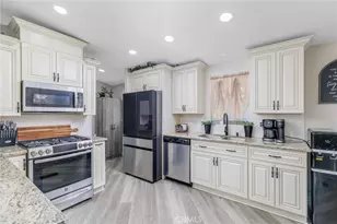 913 S Grand Ave, San Jacinto, CA 92582 - Photo 1