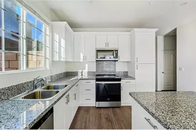 15378 Tomahawk Street, Victorville, CA 92394 - Photo 8