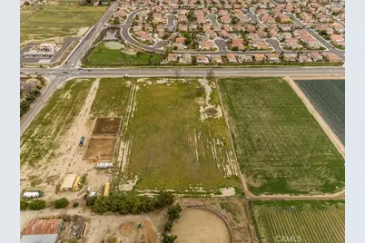 880 S Sanderson Street, San Jacinto, CA 92582 - Photo 2