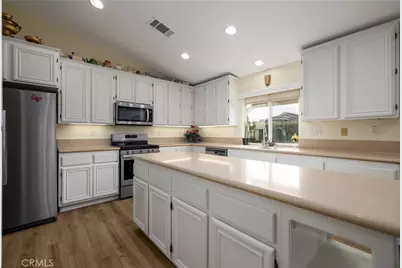 39559 Stags Leap Drive, Murrieta, CA 92563 - Photo 6