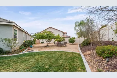 31280 Whistling Acres, Temecula, CA 92591 - Photo 36