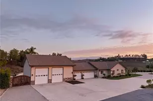 39581 Sperry Ct, Temecula, CA 92591 - Photo 4