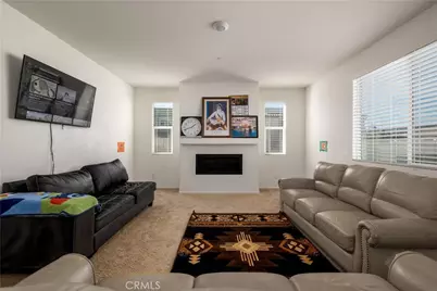 30800 Mossy Bend Ln., Murrieta, CA 92563 - Photo 10