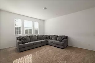 30800 Mossy Bend Ln, Murrieta, CA 92563 - Photo 6