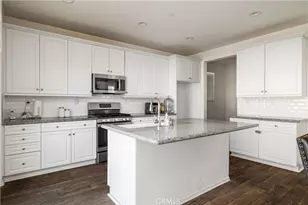 30800 Mossy Bend Ln, Murrieta, CA 92563 - Photo 14