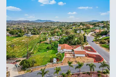 16066 Rancho Verde, Riverside, CA 92506 - Photo 48