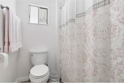 38195 Via Taffia, Murrieta, CA 92563 - Photo 16