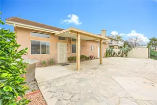 44268 Galicia, Hemet, CA 92544 - Photo 38