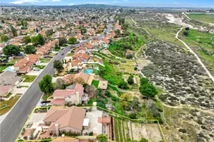 44268 Galicia, Hemet, CA 92544 - Photo 52