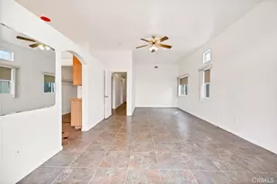 44268 Galicia, Hemet, CA 92544 - Photo 30