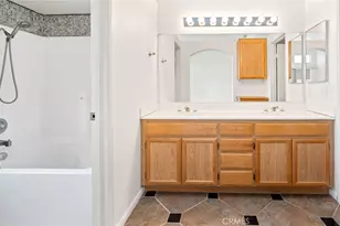 44268 Galicia, Hemet, CA 92544 - Photo 32