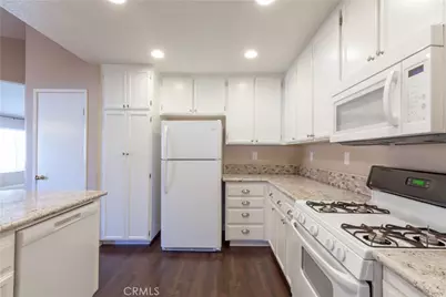 40632 Corte Albara, Murrieta, CA 92562 - Photo 10