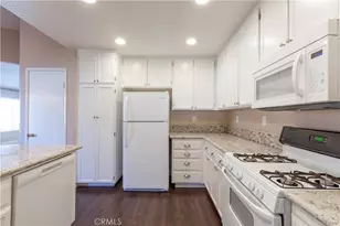 40632 Corte Albara, Murrieta, CA 92562 - Photo 10