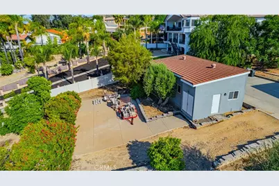 23256 Gray Fox Drive, Canyon Lake, CA 92587 - Photo 58