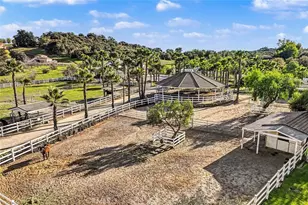 40801 Avenida La Cresta, Murrieta, CA 92562 - Photo 28