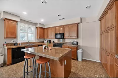 1237 Huckleberry, San Jacinto, CA 92582 - Photo 6