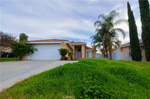 27921 Golden Hill Ct, Menifee, CA 92585 - Photo 2