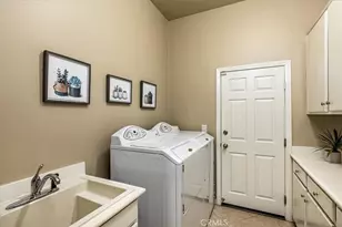 23842 Jonathan Pl, Murrieta, CA 92562 - Photo 34