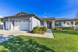 23842 Jonathan Pl, Murrieta, CA 92562 - Photo 2