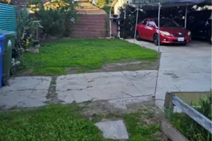 837 W 65th, Los Angeles, CA 90044 - Photo 2