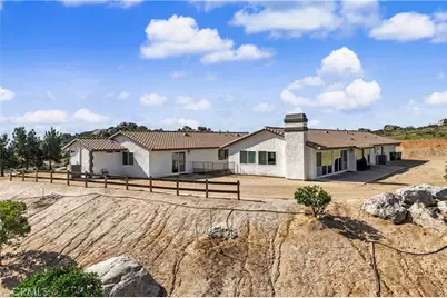 31470 Sierra Verde, Homeland, CA 92548 - Photo 2