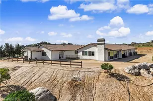 31470 Sierra Verde, Homeland, CA 92548 - Photo 2