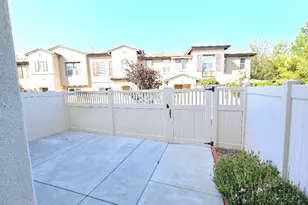 44011 Rivo Ct, Temecula, CA 92592 - Photo 32