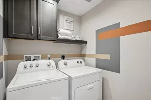 6341 Sierra Vis Ln, Fontana, CA 92336 - Photo 20