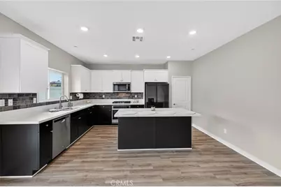 31190 Linden Flower, Winchester, CA 92596 - Photo 2