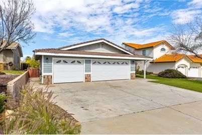 30841 Long Point, Canyon Lake, CA 92587 - Photo 2