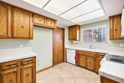 42325 Whittier Avenue, Hemet, CA 92544 - Photo 10