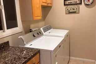 5604 Tower Rd, Riverside, CA 92506 - Photo 14