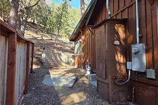 5910 Robin Oak, Angeles Oaks, CA 92305 - Photo 2