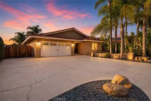 30205 Channel Way, Canyon Lake, CA 92587 - Photo 2