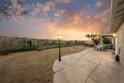 23376 Caliente Springs Avenue, Murrieta, CA 92562 - Photo 2