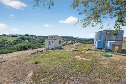 39210 Grassy Road, Temecula, CA 92592 - Photo 46