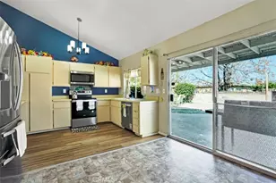 41774 Jennifer, Hemet, CA 92544 - Photo 8