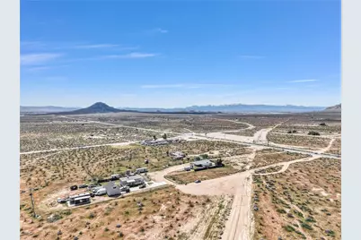 20695 Dale Evans Pkwy, Apple Valley, CA 92307 - Photo 18
