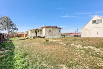 20695 Dale Evans Pkwy, Apple Valley, CA 92307 - Photo 4