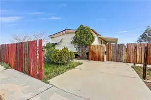 20695 Dale Evans Pkwy, Apple Valley, CA 92307 - Photo 2